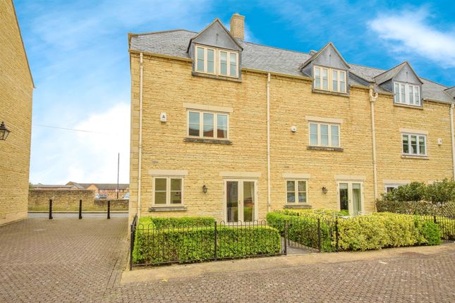 End terrace house for sale in Albert Road, Stamford