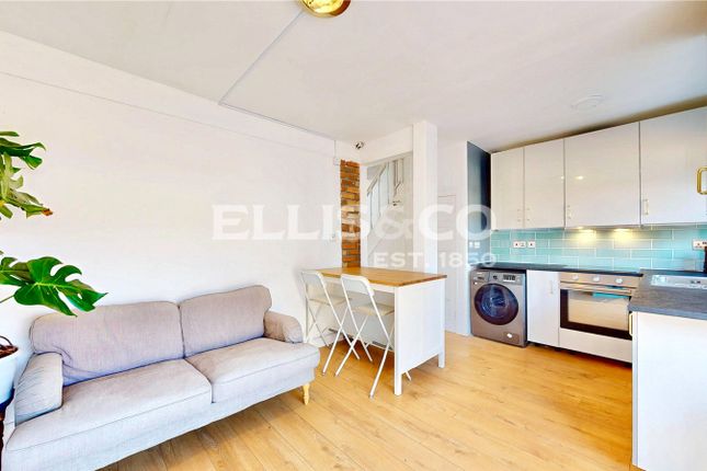 16, Seaton Road, Wembley photo 4