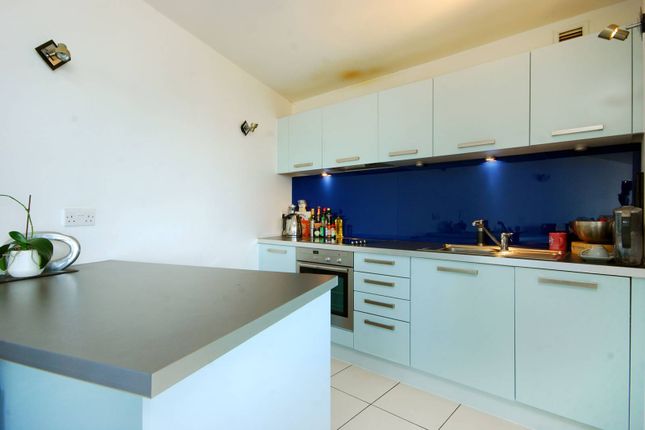 Thumbnail Flat to rent in Deals Gateway, Deptford, London