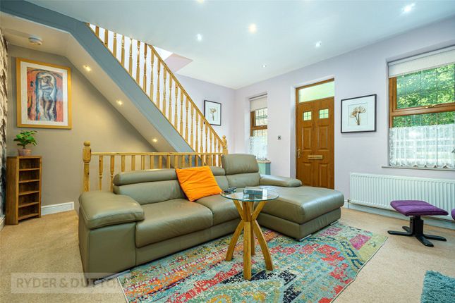 6, Warehouse Hill Road, Huddersfield photo 3
