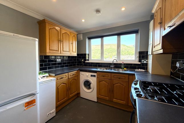 12 Hamilton Street, Mountain Ash photo 4