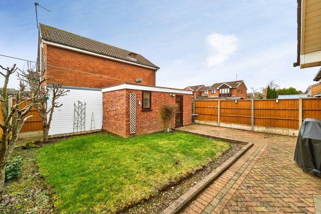 2, Dewberry Drive, West Midlands photo 4
