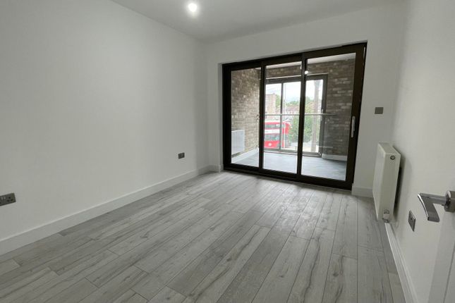 The Triangle, Tanner Street, Barking photo 3