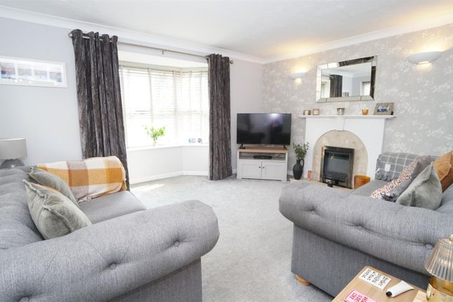 29, Rush Croft, Bradford photo 3