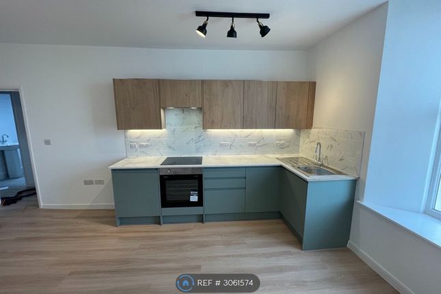 Upper Kewstoke Road, Flat, Weston-Super-Mare photo 2