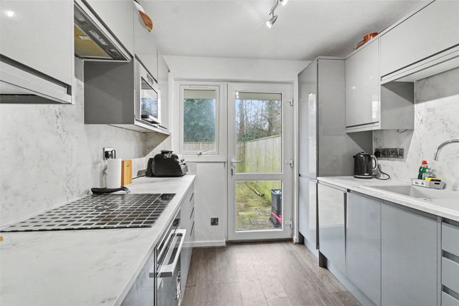 18, Speedwell Close, Devon photo 5
