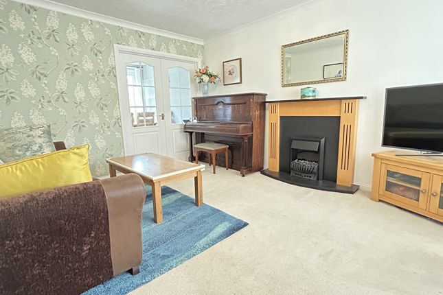 8, Mitford Close, Durham photo 3