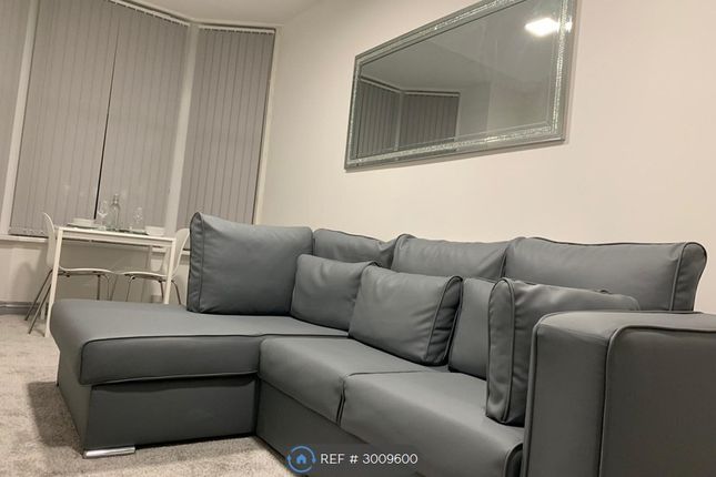 Flat, Bertram Road, Bradford photo 2