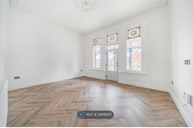 Beautiful Ground Floor Flat With Garden