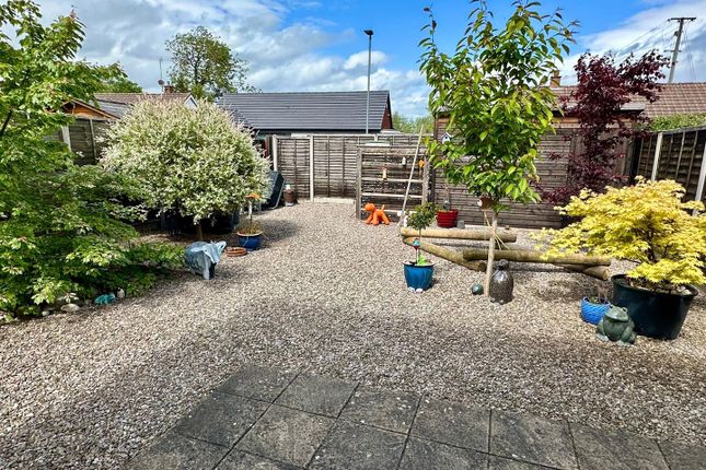 9, Peregrine Close, Hereford photo 3