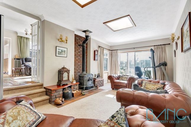 14, Tolmers Gardens, Cuffley photo 4