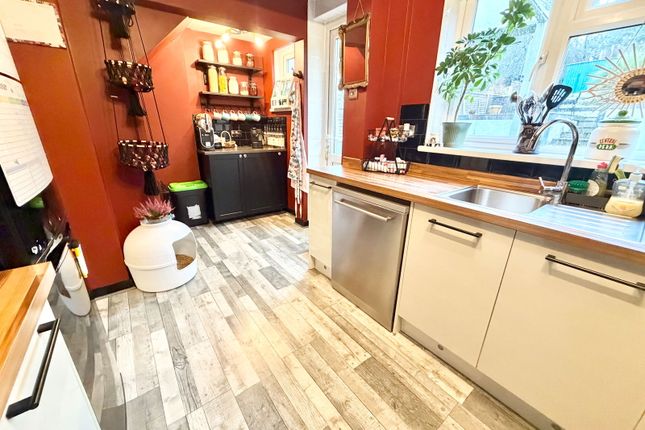 22, Bath Road, Brierley Hill photo 3