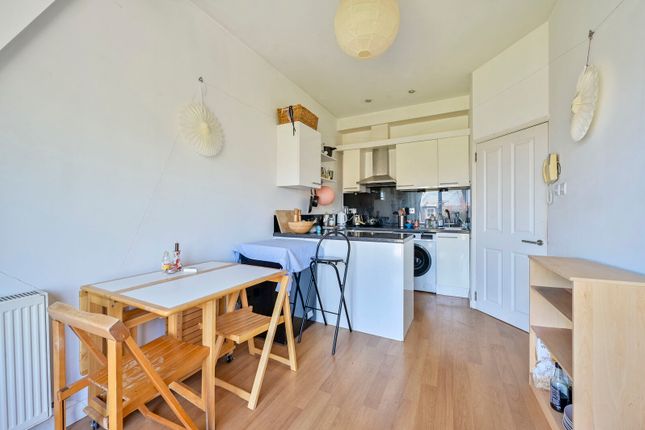 Leopold Road, Wimbledon photo 4