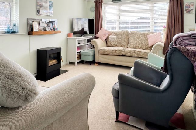 1, Finisterre Way, Littlehampton photo 2