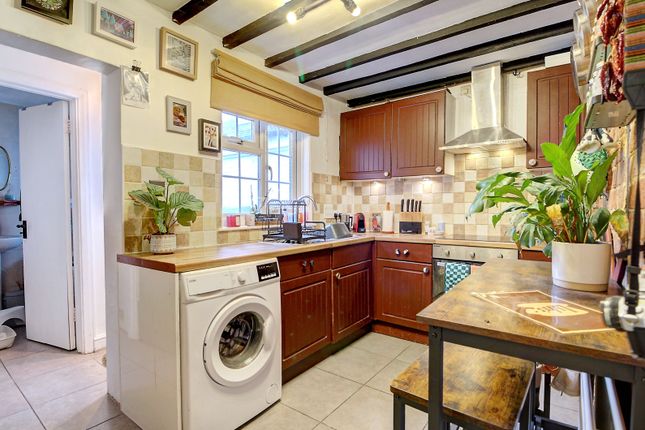 44, Upper Hale Road, Farnham photo 4