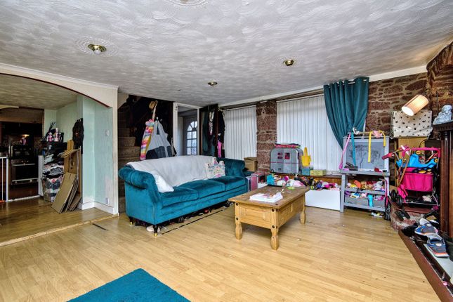 27, George Street, Coupar Angus photo 4