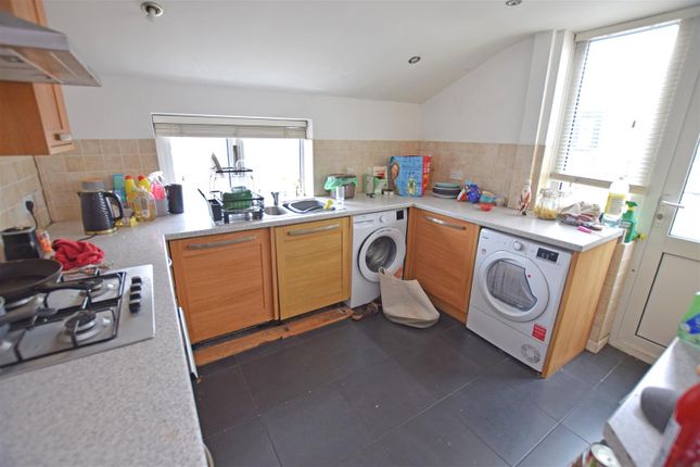 22, Edington Avenue, Cardiff photo 3