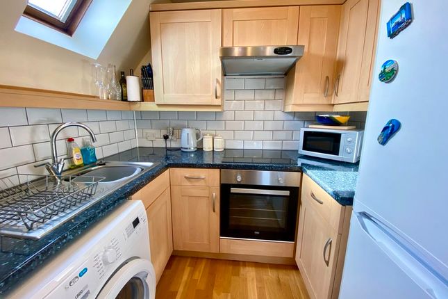 Flat 7, Cherry Tree Court, Havelock Road, Warsash photo 4