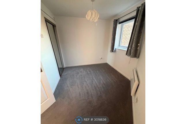 Flat, Glasgow Road, Clydebank photo 2