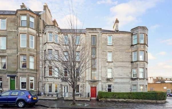 Thumbnail Flat to rent in 152, Mcdonald Road, Edinburgh