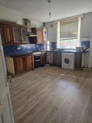 25, Westfield Road, Bradford photo 3