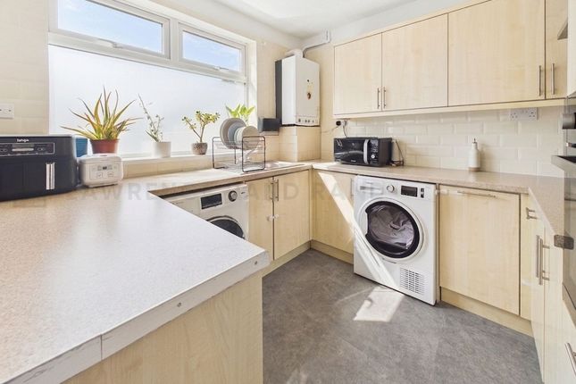 10 Chelston Road, Ruislip photo 3