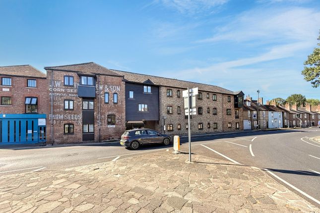 1-bed flat on Flat 3, Chichester, £110,000
