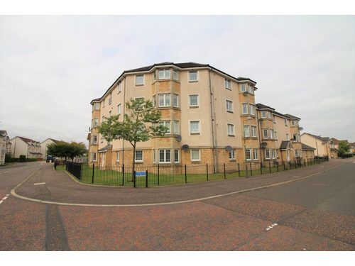 Thumbnail Flat to rent in Leyland Road, Bathgate