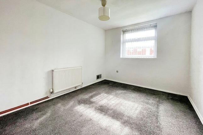 Flat for sale in Ruthven Road, Old Swan, Liverpool