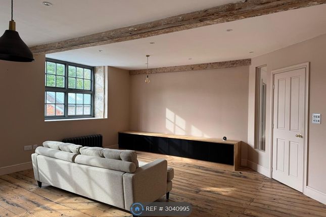 The Clock House Flat, Stafford Mill London Road Thrupp, Stroud photo 2