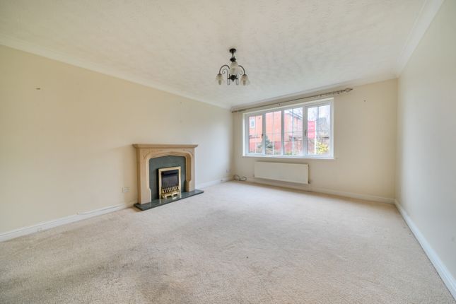 16, Wessex Close, Sleaford photo 3