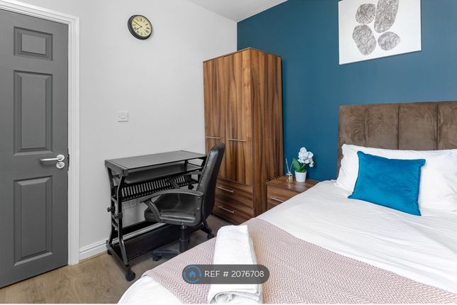 Room to rent in Bradfield Street, Liverpool