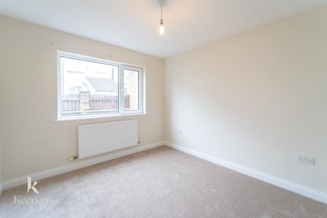 18, Wordsworth Street, Burnley photo 4