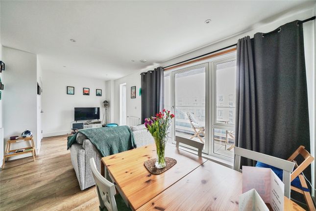 Flat 602, Metcalfe Court, 1, Anderson Square, London photo 4