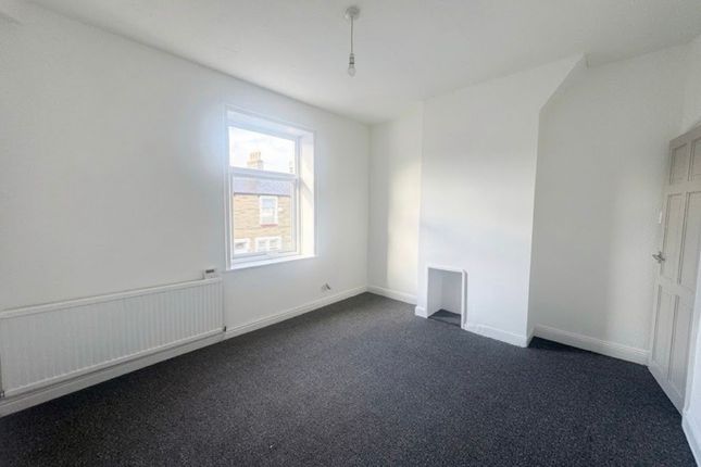 Holmsley Street, Burnley photo 4