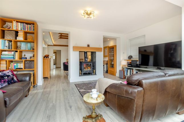 8620467-Interior01.Jpg