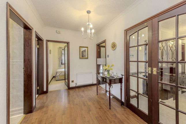 31 Diamond Ridge, Stoke-On-Trent photo 3
