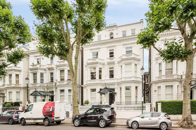 Thumbnail Flat to rent in Holland Park, London