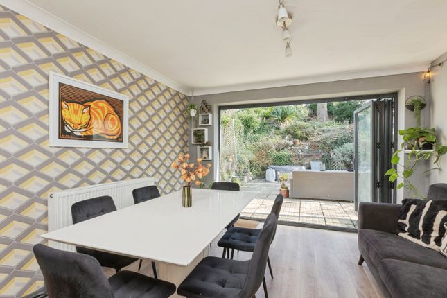 70, Sandhurst Road, Kent photo 4