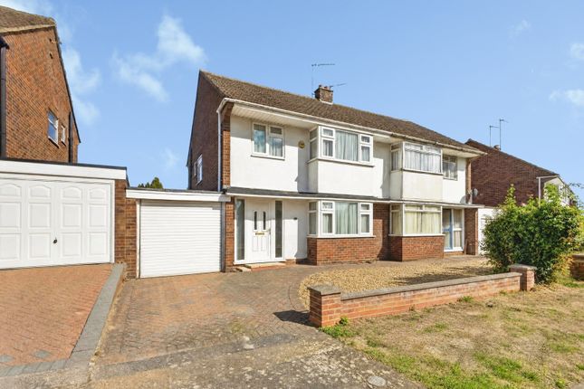 3-bed semi-detached on 88, Cotswold Avenue, Northamptonshire, £250,000