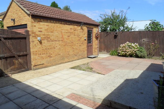 Detached bungalow for sale in Stanley Drive, Sutton Bridge, Spalding, Lincolnshire
