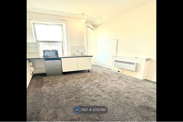 Studio to rent in St Michael's Rd, Bournemouth