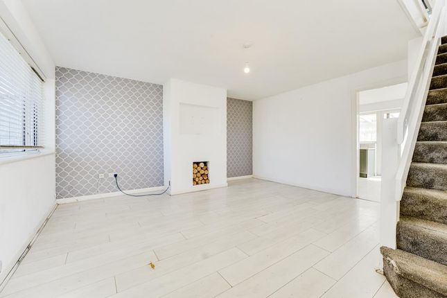 4, Douglas Court, Kettering photo 2