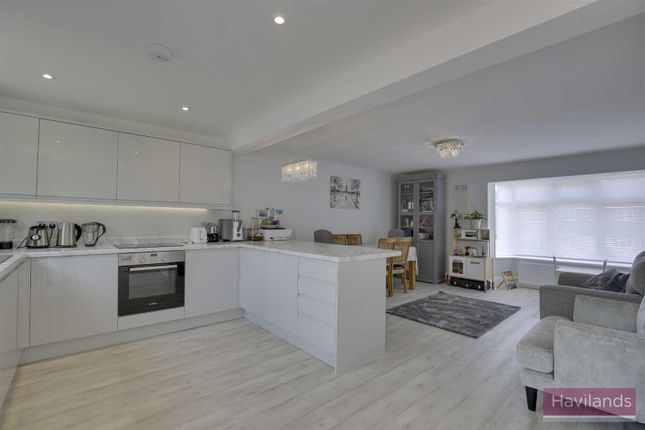 127, Worlds End Lane, Enfield photo 2