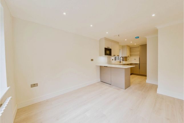 Flat for sale in The Acorns, St. Albans