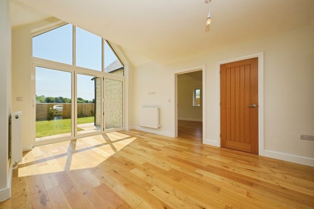 5, Old Orchard Close, Chippenham photo 4