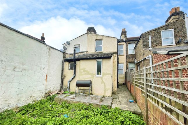 Block of flats for sale in Wanstead Park Road, Ilford