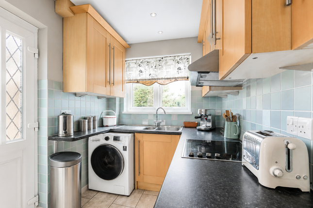28, Rugby Way, Rickmansworth photo 4