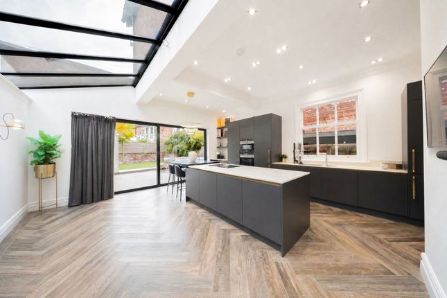 20 Trafford Road, Alderley Edge photo 3