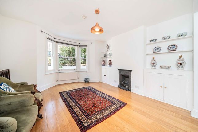 14, Hugo Road, London photo 2